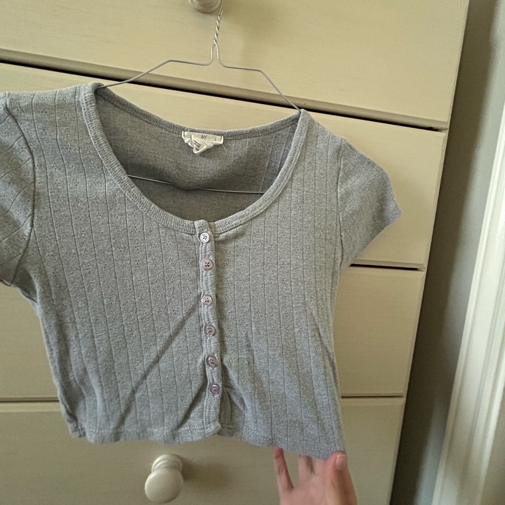 adorable grey top